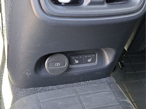 Used 2023 Volvo XC40 Recharge Plus w/ Protection Package Premier image 16