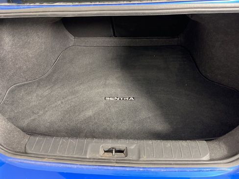 Used 2024 Nissan Sentra SV image 9