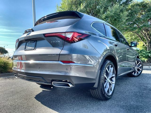 Used 2024 Acura MDX w/ Technology Package AWD/4WD image 8