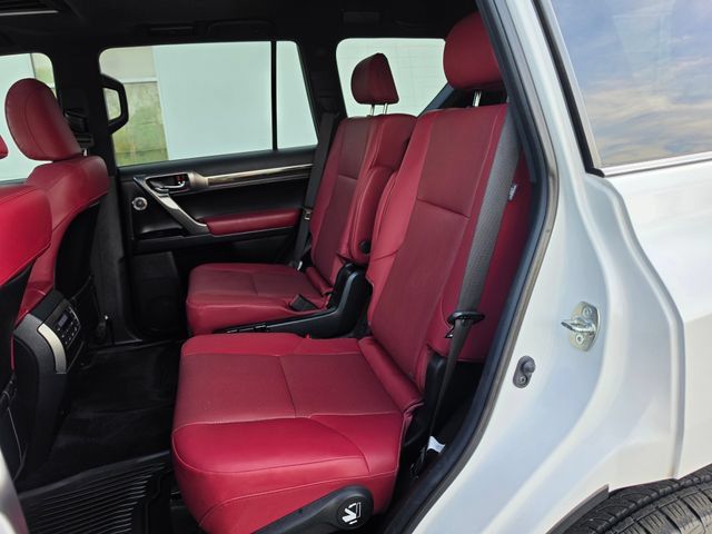 Used 2022 Lexus GX 460 Premium w/ Accessory Package AWD/4WD image 30