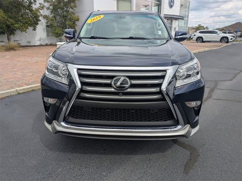 Used 2019 Lexus GX 460 Luxury image 10