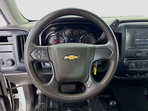 Used 2018 Chevrolet Silverado 1500 Custom image 11