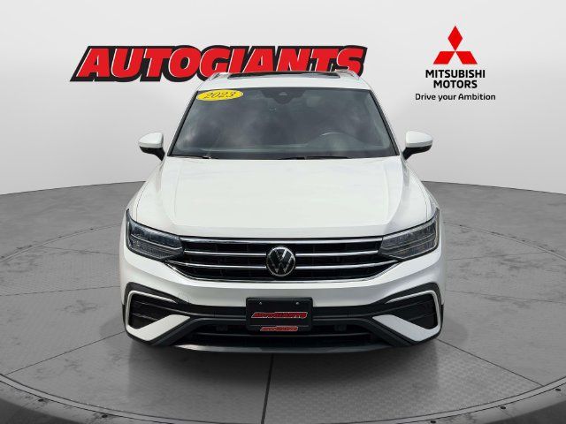 Used 2023 Volkswagen Tiguan SE w/ Panoramic Sunroof Package AWD/4WD image 8