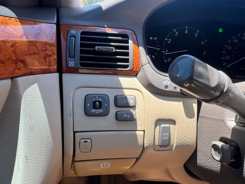 Used 2006 Lexus LS 430 RWD image 28