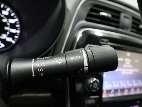 Used 2016 Nissan Maxima Platinum image 38