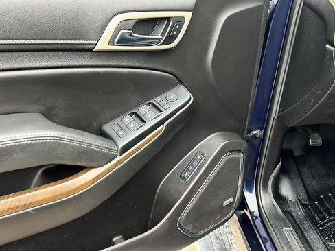 Used 2018 GMC Yukon XL Denali w/ Denali Ultimate Package AWD/4WD image 25