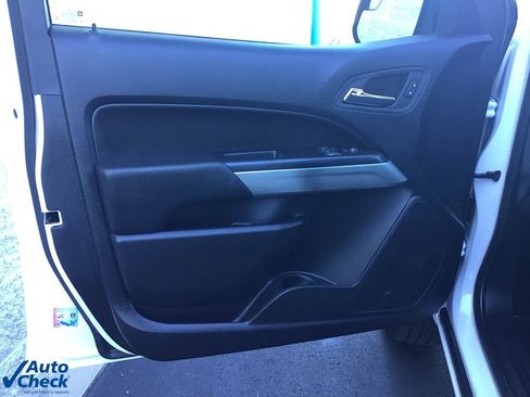 Used 2022 Chevrolet Colorado LT w/ Fleet Safety Package image 21