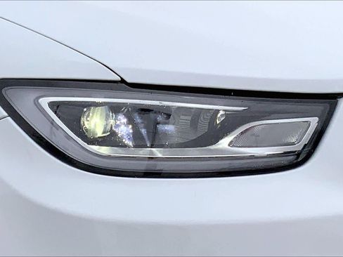 New 2026 Chrysler Pacifica Select image 10