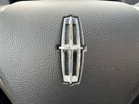 Used 2014 Lincoln MKX AWD w/ Equipment Group 101A image 21