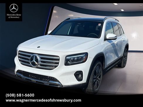 New 2026 Mercedes-Benz GLB 250 4MATIC image 1