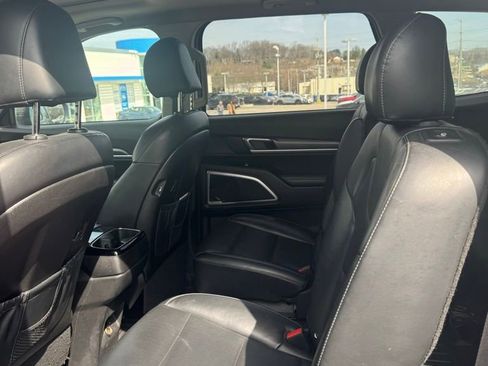 Used 2022 Kia Telluride S image 10