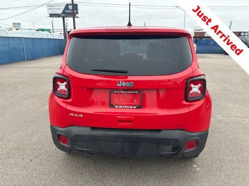 Used 2023 Jeep Renegade Latitude AWD/4WD image 14