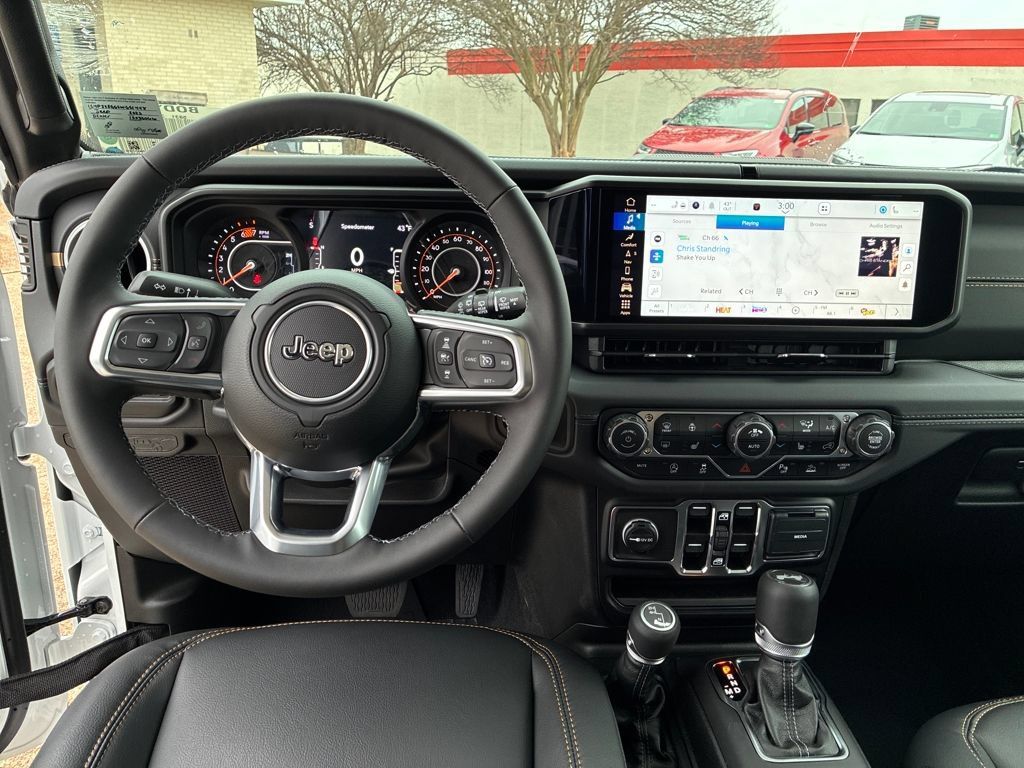 New 2025 Jeep Wrangler Unlimited Sahara AWD/4WD image 14