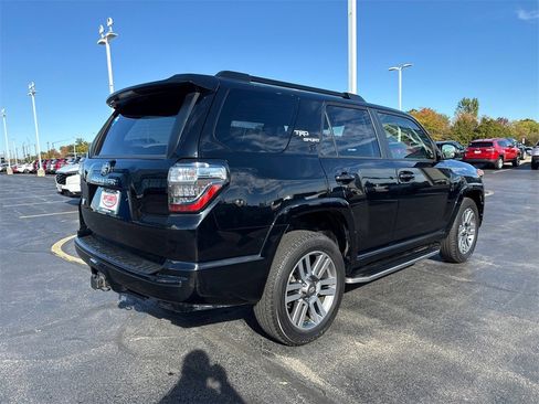 Used 2022 Toyota 4Runner TRD Sport w/ Technology Package image 4