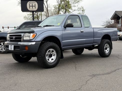 Used 1998 Toyota Tacoma 4x4 Xtracab image 2