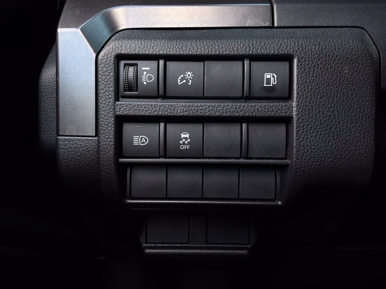 Used 2026 Toyota 4Runner SR5 RWD image 25