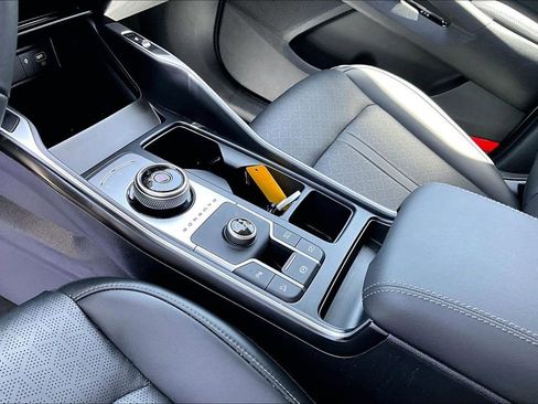 Certified 2023 Kia Sorento EX FWD image 10