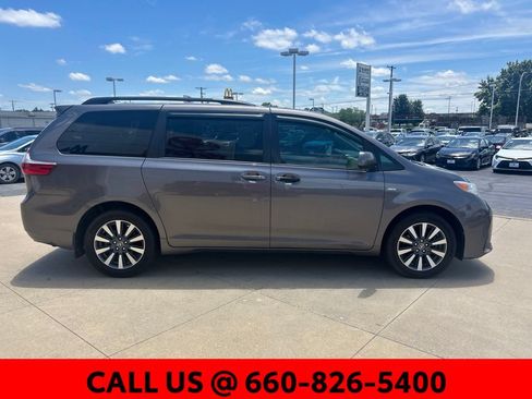 Used 2020 Toyota Sienna LE AWD/4WD image 5