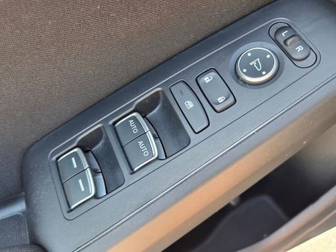 Used 2025 Honda Civic Sport image 36