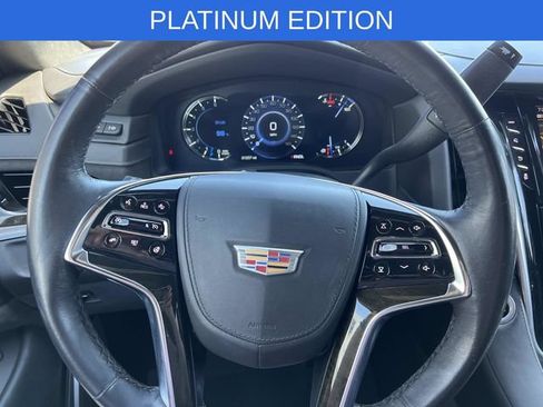 Used 2020 Cadillac Escalade Platinum AWD/4WD image 21