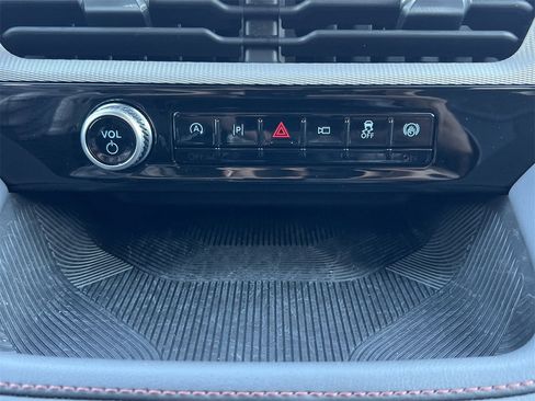 New 2025 Ford Explorer Active w/ Active Comfort Package image 6