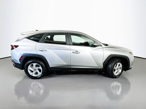Used 2024 Hyundai Tucson SE AWD/4WD image 8
