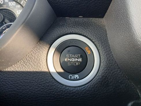 Used 2021 RAM 1500 Big Horn image 25