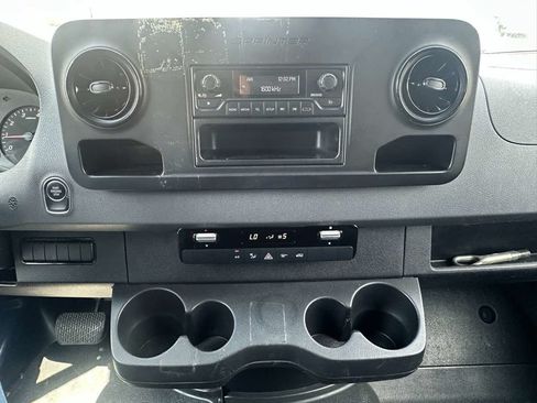 Used 2021 Mercedes-Benz Sprinter 2500 w/ Driver Convenience Package image 30