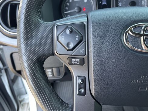 Certified 2023 Toyota Tacoma TRD Off-Road w/ Black Out Package (TMS) AWD/4WD image 21