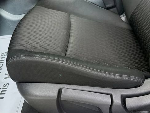 Used 2018 Nissan Rogue S AWD/4WD image 23
