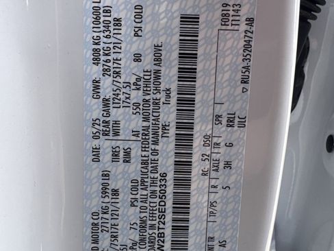 Used 2025 Ford F250 XL AWD/4WD image 31