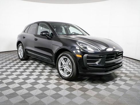 Certified 2026 Porsche Macan Turbo AWD/4WD image 28