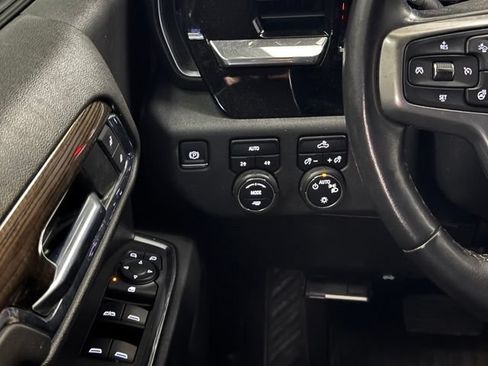 Used 2022 Chevrolet Silverado 1500 LT AWD/4WD image 13