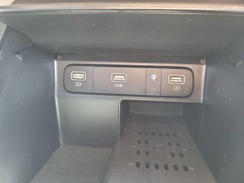 Used 2021 Kia Sorento SX AWD/4WD image 25
