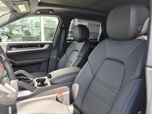 New 2026 Porsche Cayenne S AWD/4WD image 5