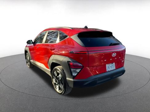 Used 2025 Hyundai Kona SEL image 11