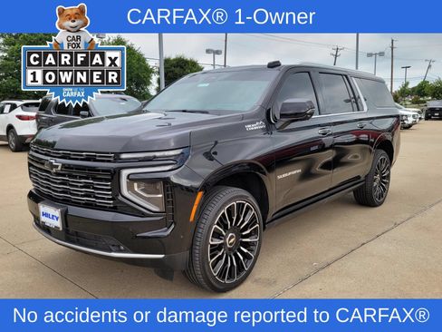 Used 2025 Chevrolet Suburban High Country AWD/4WD image 2