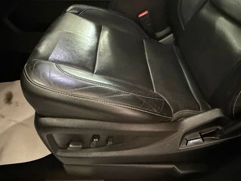Used 2016 Chevrolet Suburban LTZ AWD/4WD image 9