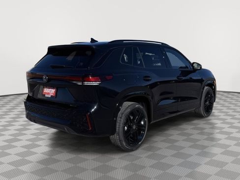 New 2026 Volkswagen Tiguan SE R-Line image 3