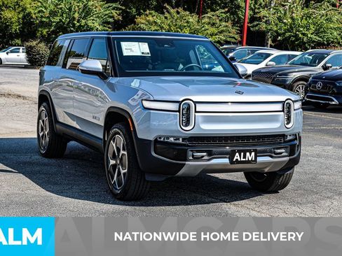 Used 2024 Rivian R1S Adventure image 5