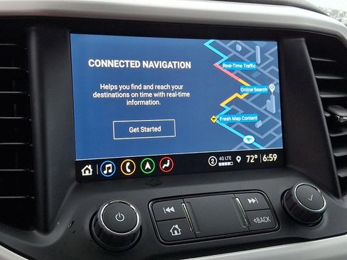 Certified 2023 GMC Acadia SLT w/ Technology Package AWD/4WD image 19