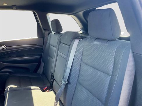 Used 2019 Jeep Grand Cherokee Laredo image 24