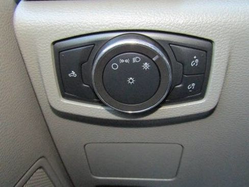 Used 2019 Ford F250 XL w/ Power Equipment Group image 19