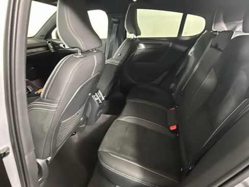 Used 2023 Volvo C40 P8 Recharge Ultimate AWD/4WD image 25