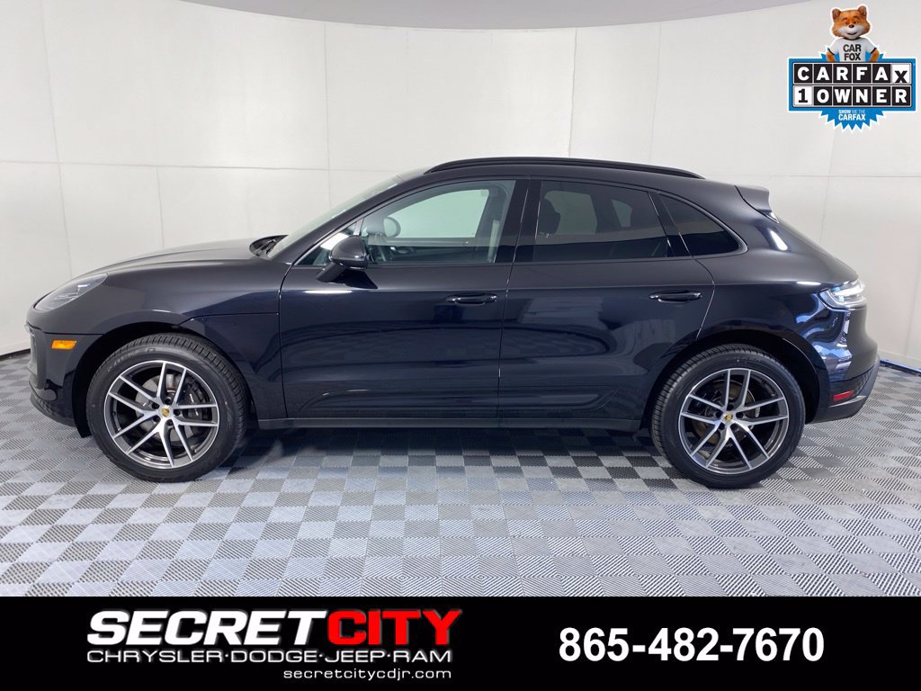 Used 2023 Porsche Macan AWD/4WD image 4