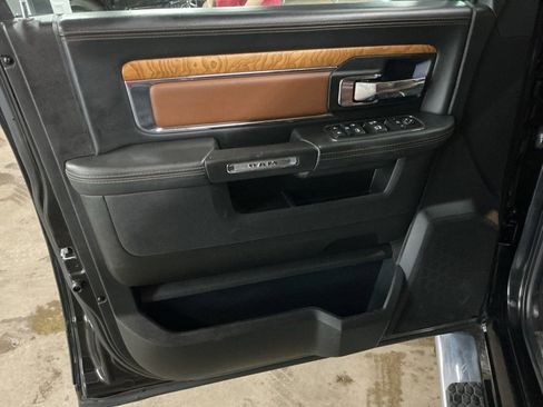 Used 2017 RAM 1500 Laramie Longhorn w/ Convenience Group image 11