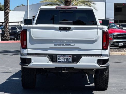 Used 2022 GMC Sierra 3500 Denali AWD/4WD image 4