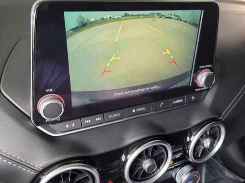 Used 2025 Nissan Sentra SV FWD image 29