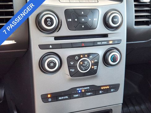 Used 2019 Ford Flex SE image 20