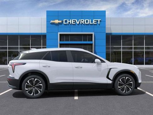 New 2025 Chevrolet Blazer EV LT image 6
